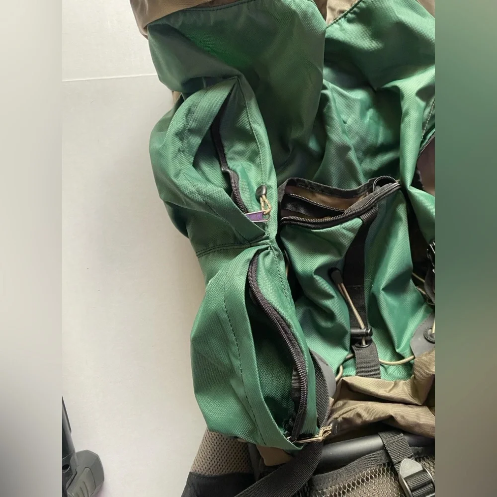 Mountainsmith Vintage Green and Brown Hiking Backpack with External Frame